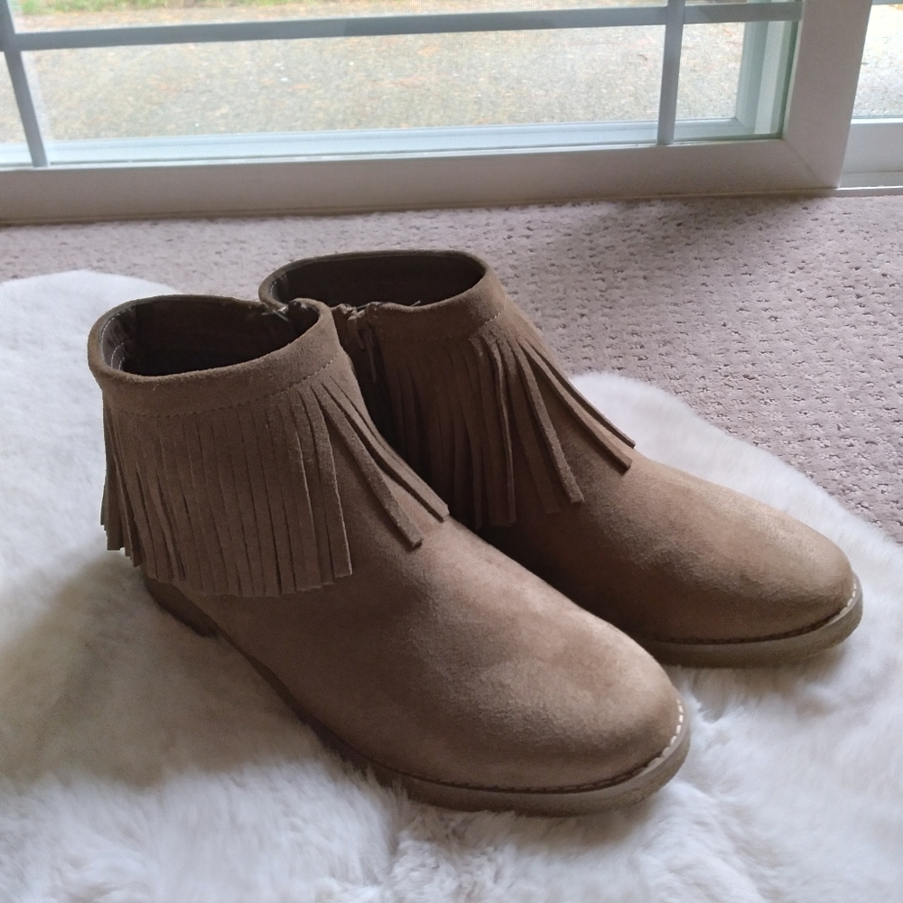 Mossimo Supply Co. Tan Brown Ankle Boots 7.5